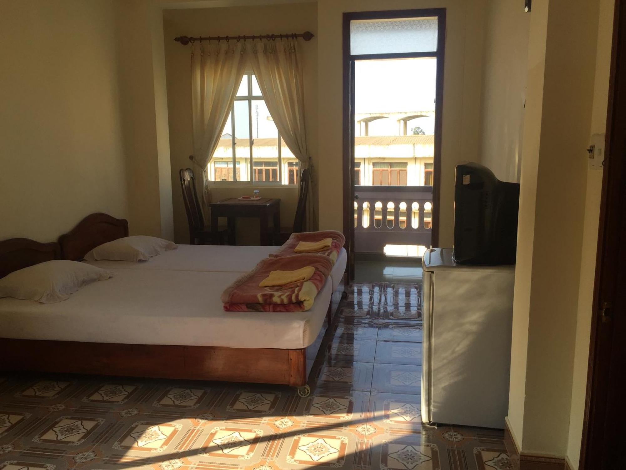 Star Binh Duong Hotel Hué Chambre photo