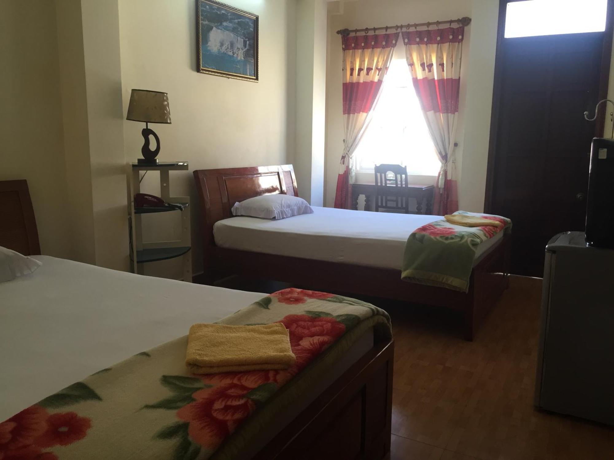 Star Binh Duong Hotel Hué Chambre photo